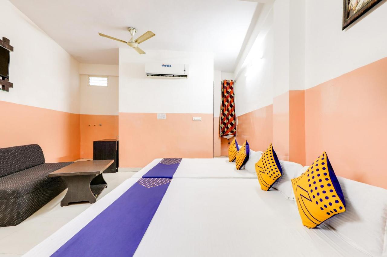 בהופאל Spot On 68590 Hotel Jagdamba Palace מראה חיצוני תמונה