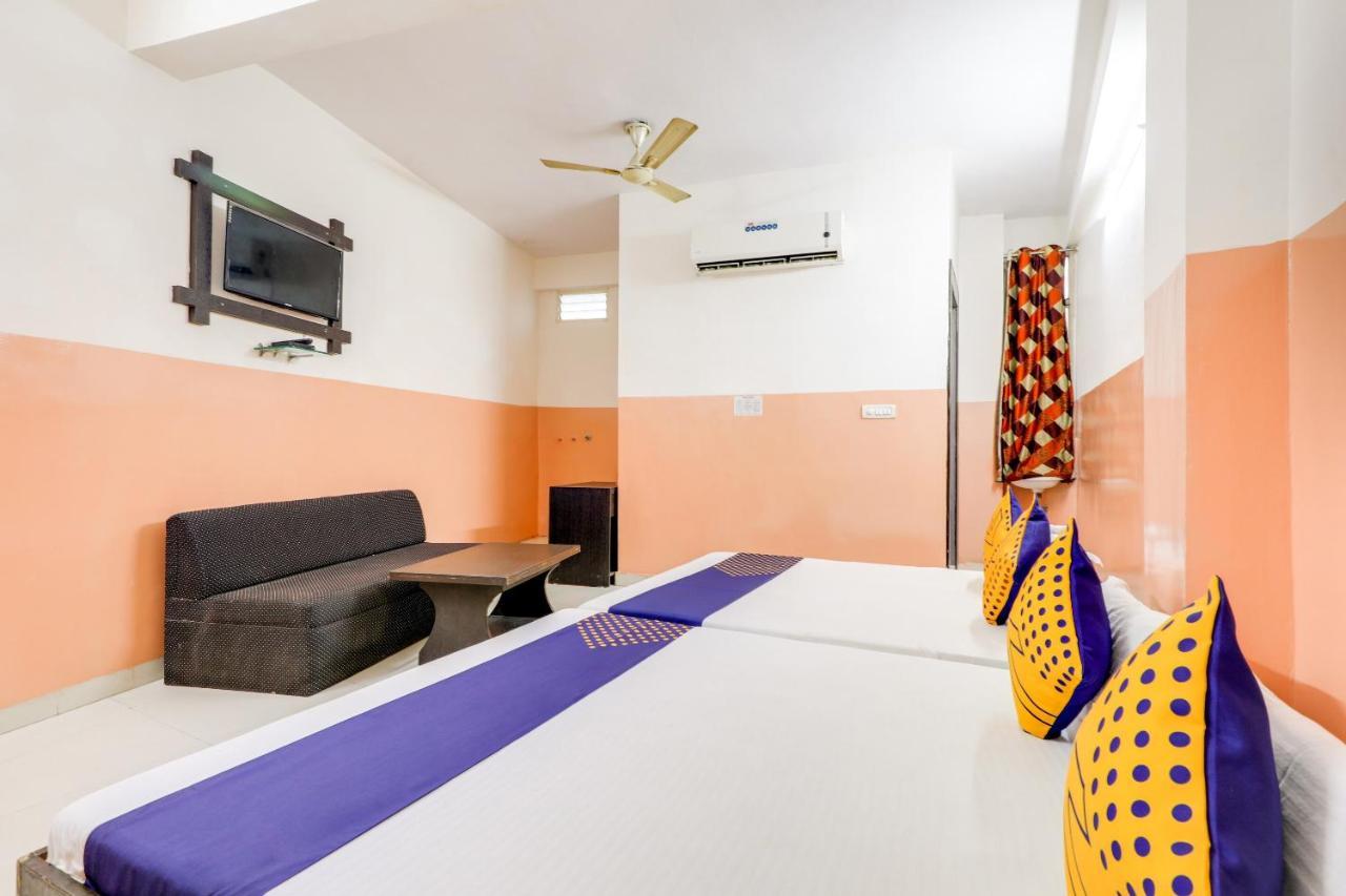 בהופאל Spot On 68590 Hotel Jagdamba Palace מראה חיצוני תמונה